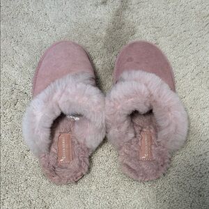 Koolaburra Pink Plush Slippers